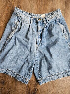 Liz Claiborne baggy pleated mom denim shorts size 10 petite 100% cotton vintage